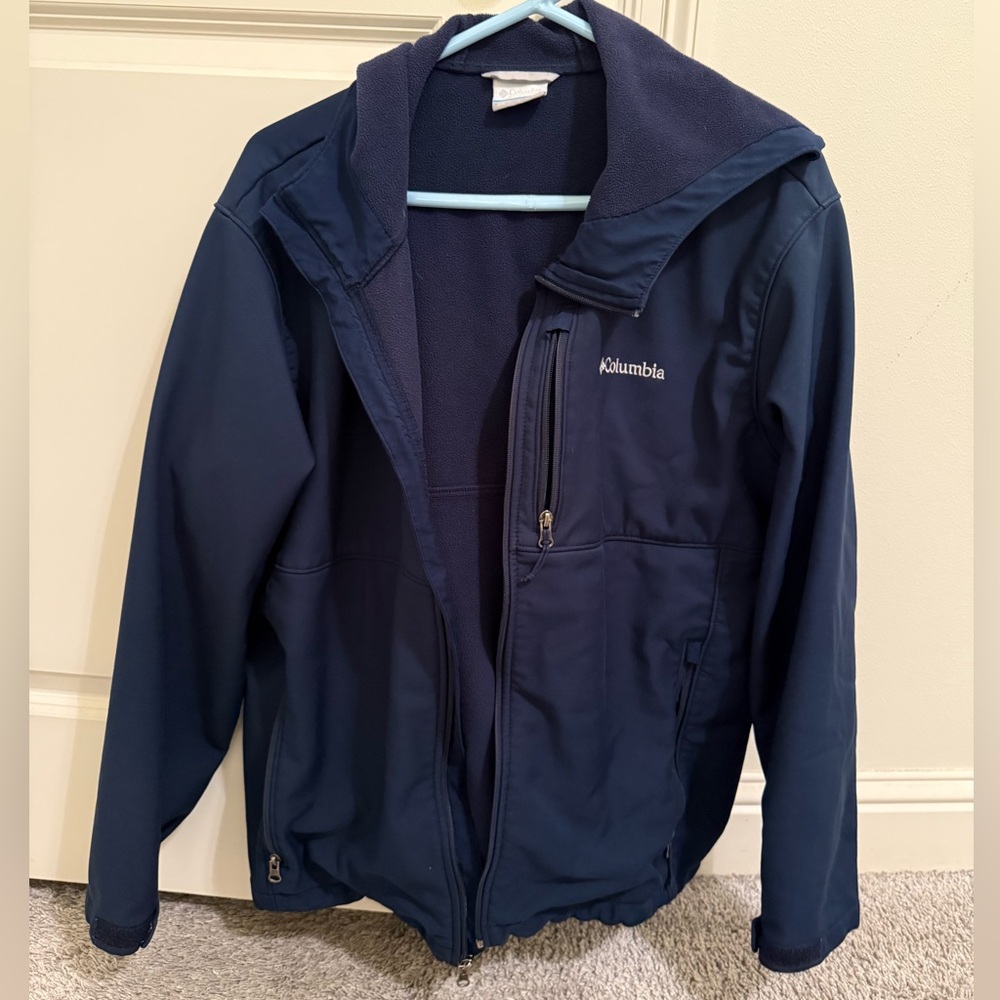 Columbia Men's Navy Blue Softshell Jacket